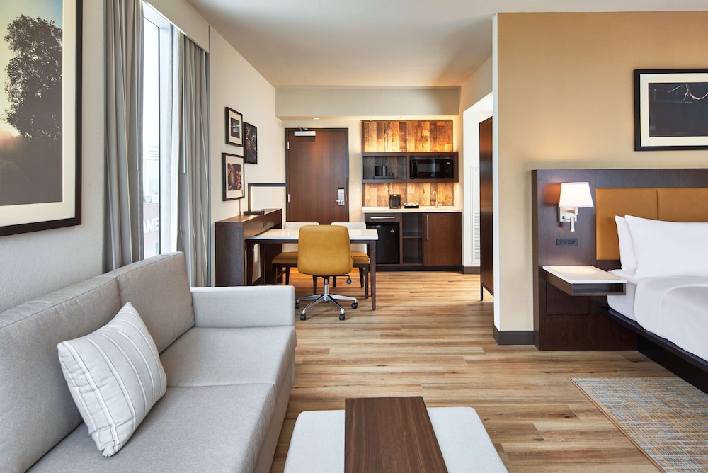 Embassy Suites by Hilton Nashville Downtown - photo 23