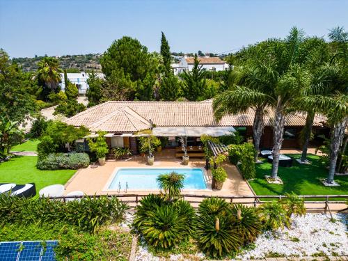 Casa Picota — 4-Star Luxury Hotel in Boliqueime, Portugal