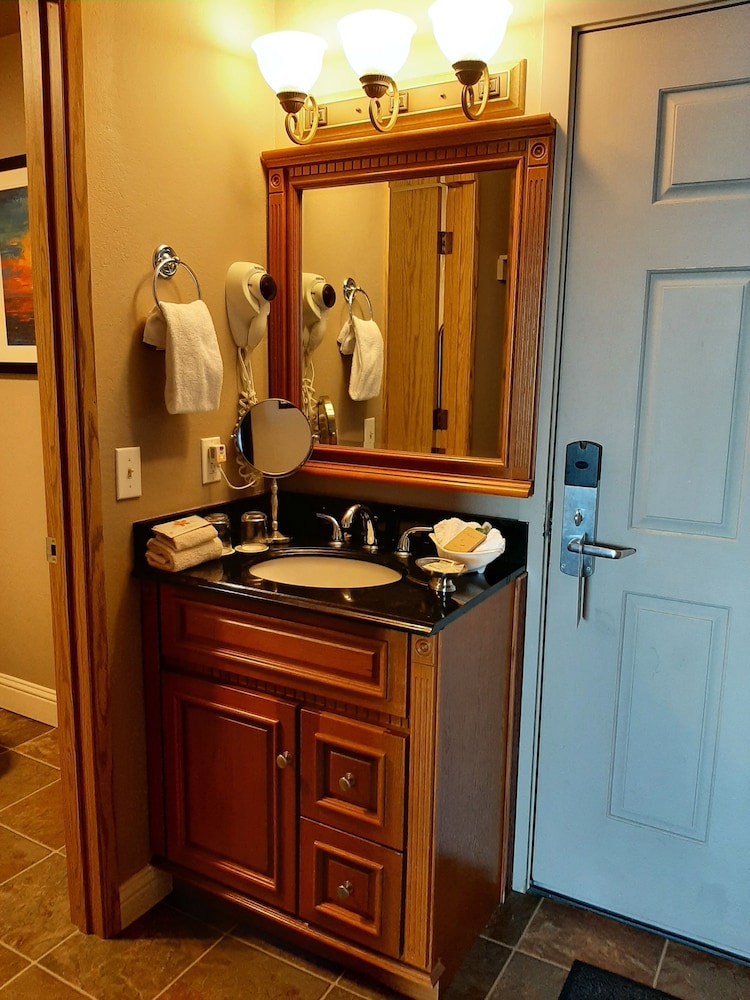 Bandon Inn - photo 39
