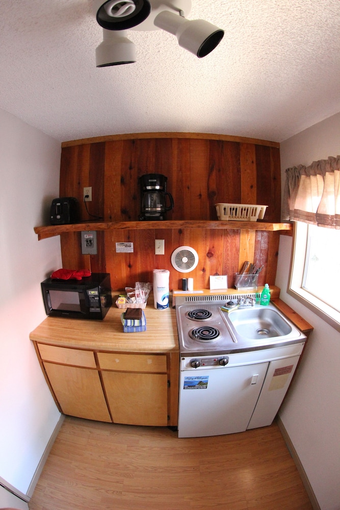 Crater Lake Resort - photo 28