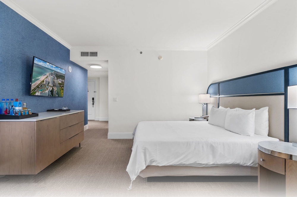 Fontainebleau Miami Beach Private Luxury Suites - photo 102