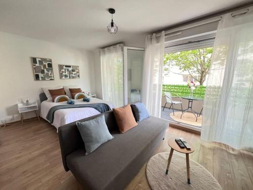 Agreable Paris Disney Centre Ville Metro Rer — hotel in Rosny-Sous-Bois