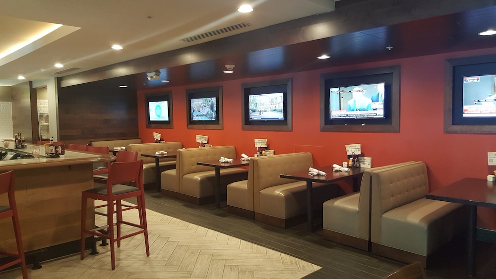 Holiday Inn Columbus Dwtn Capitol Square by IHG - photo 63