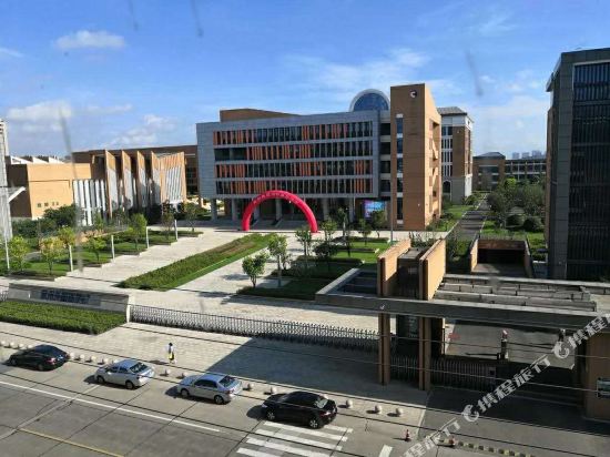 Deyang Round Dot Hotel in Deyang, People's Republic of China