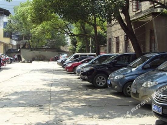 Rongjiang Hotel — hotel in Rongjiang