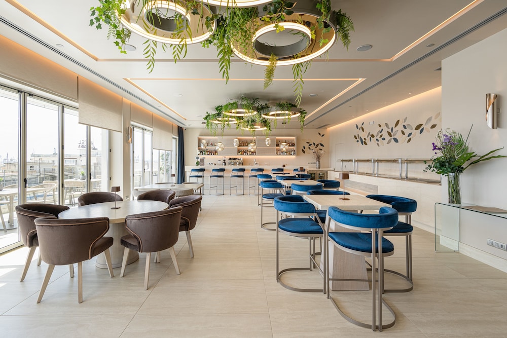 מזון ומשקאות