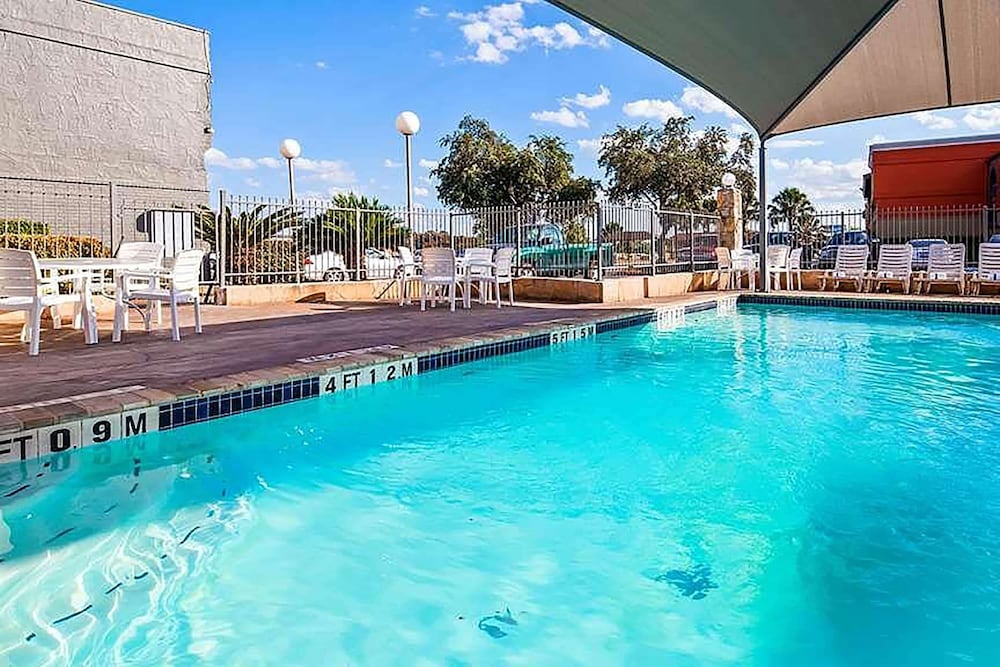 SureStay Hotel by Best Western San Antonio Northeast - photo 30