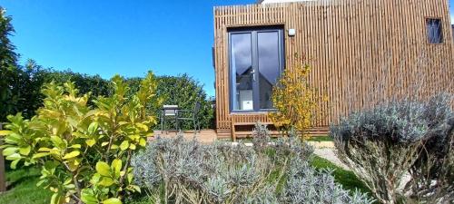 L'Ôasis du Désert - carbon neutral hotel in Ormes