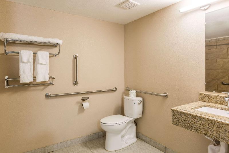Pocono Inn & Banquet Stroudsburg - photo 20