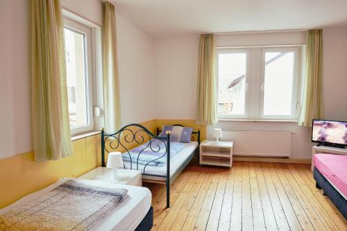 Ferienhaus Sommerweide 160qm bis 10P — 4-Star Luxury Hotel in Hassloch, Germany