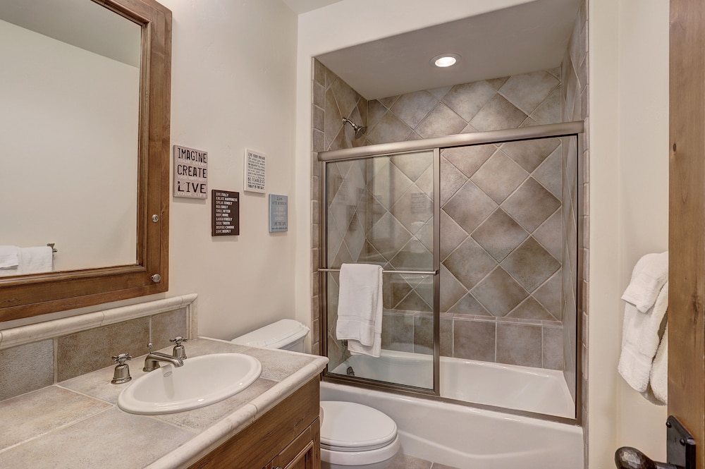 The Arrabelle A RockResort by Vail Resorts - photo 156