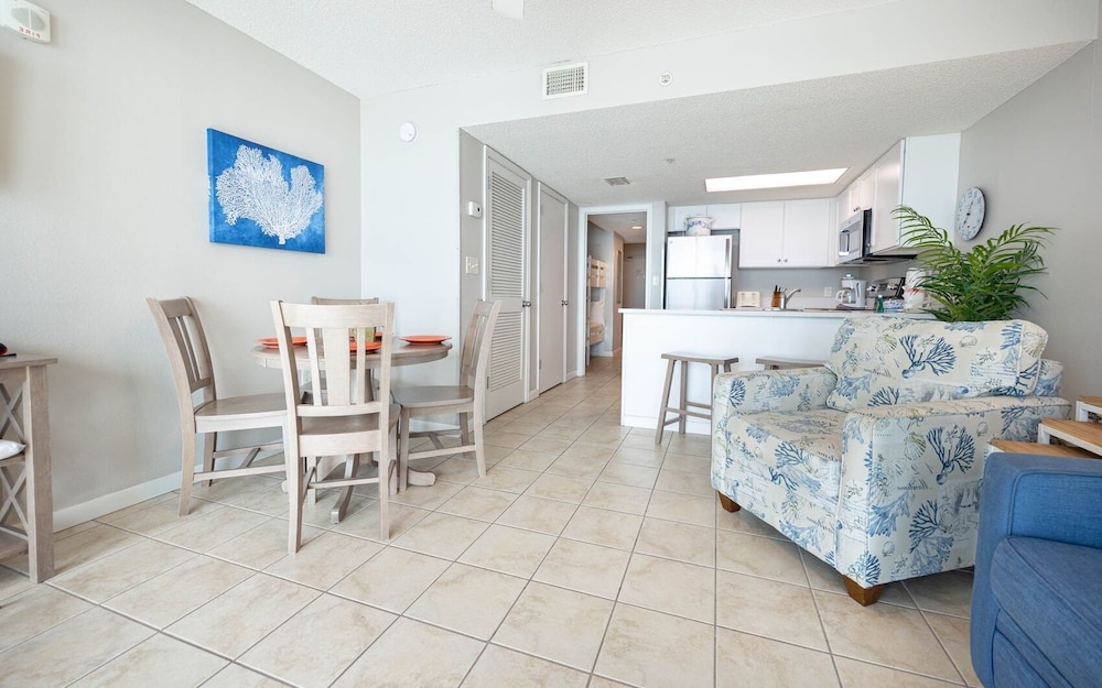 Phoenix All Suites West Hotel 1205 1 Bedroom Condo - photo 21