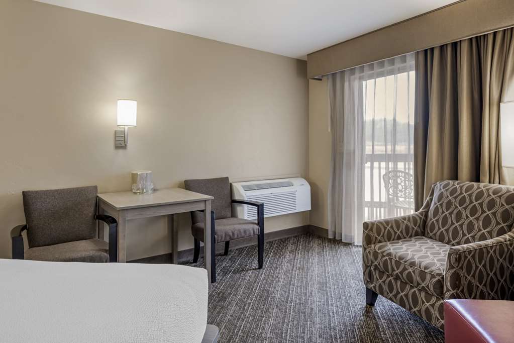 Best Western Plus Kootenai River Inn Casino & Spa - photo 11