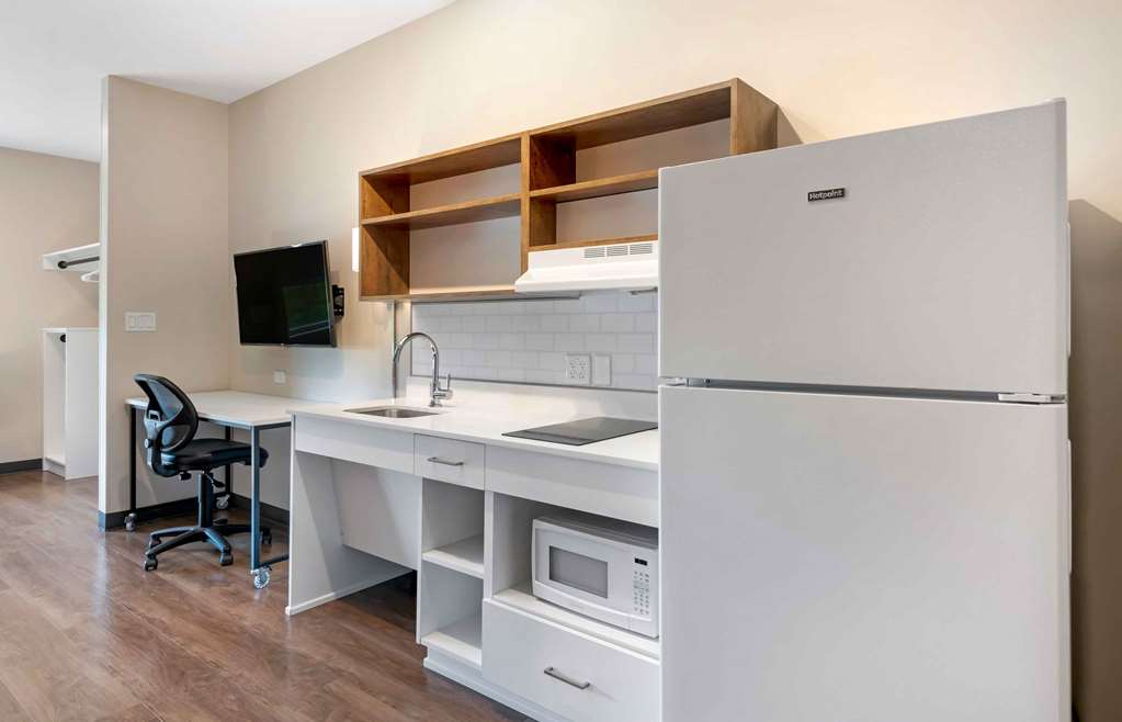 Extended Stay America Premier Suites Miami Airport Doral 25th Street - photo 31