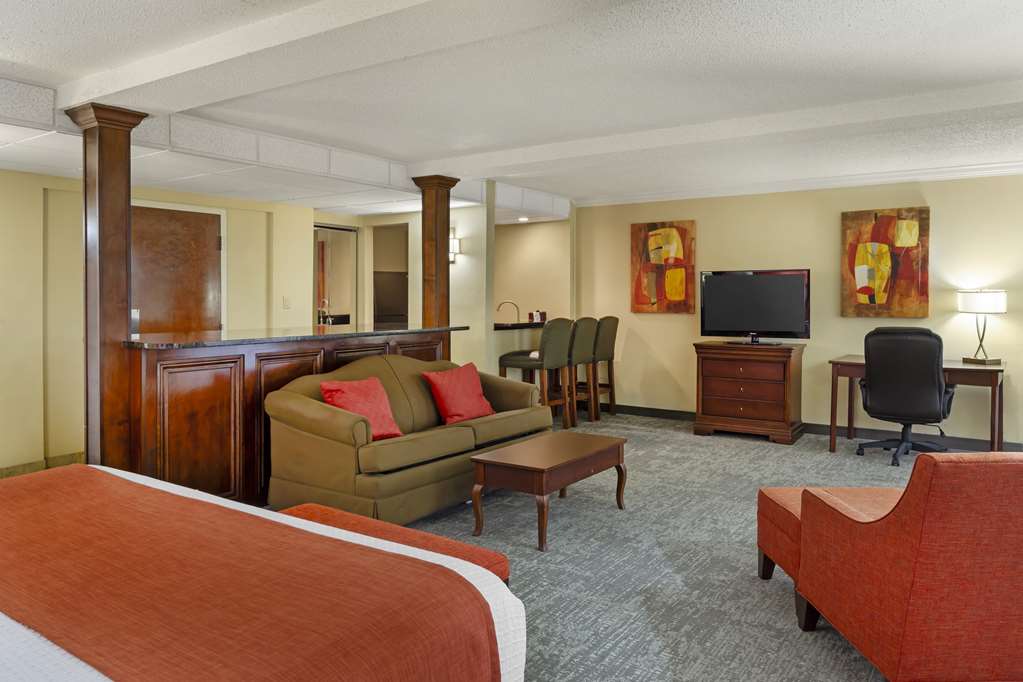 Best Western Plus Burlington - photo 20