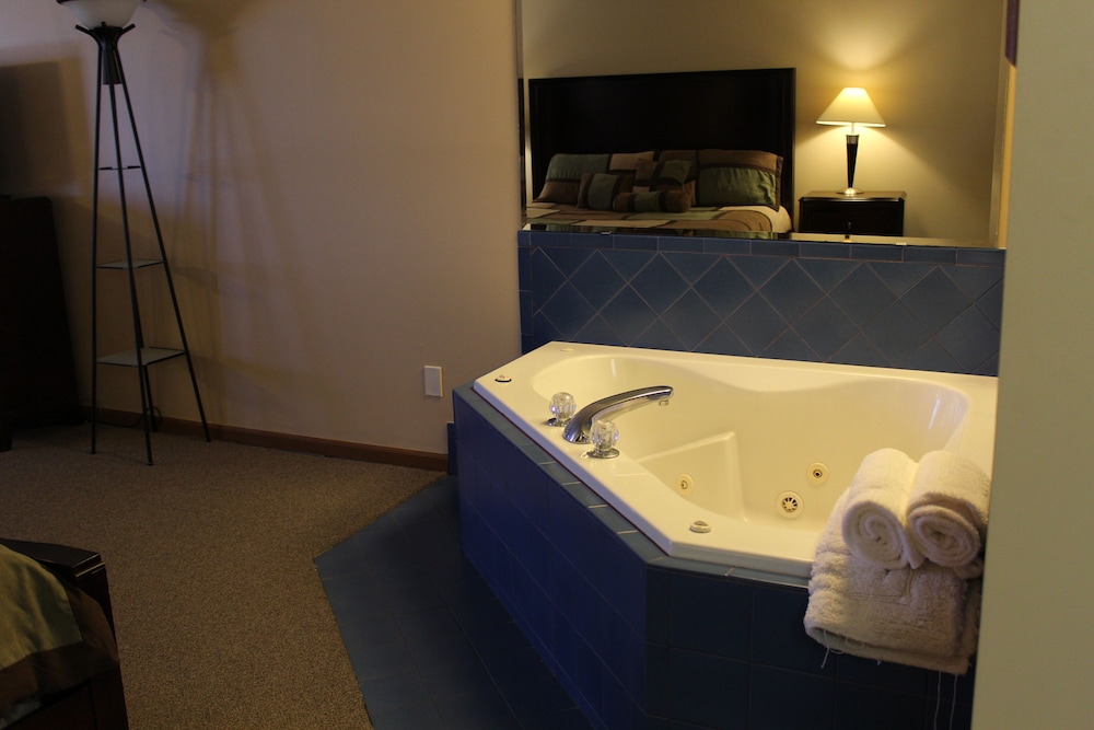 Basswood Resort - photo 2