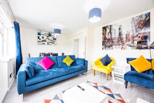 Garland Modern Close To Station 3 Bedroom City Apartment — 4-Star Luxury Hotel in London, United Kingdom