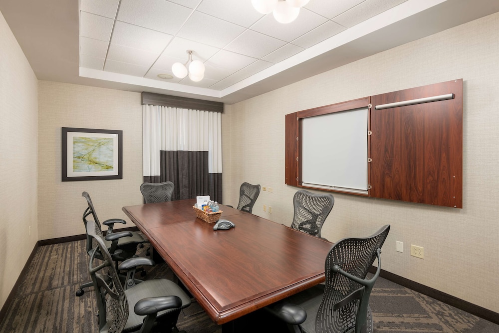 Hilton Garden Inn Silver Spring White Oak - photo 30