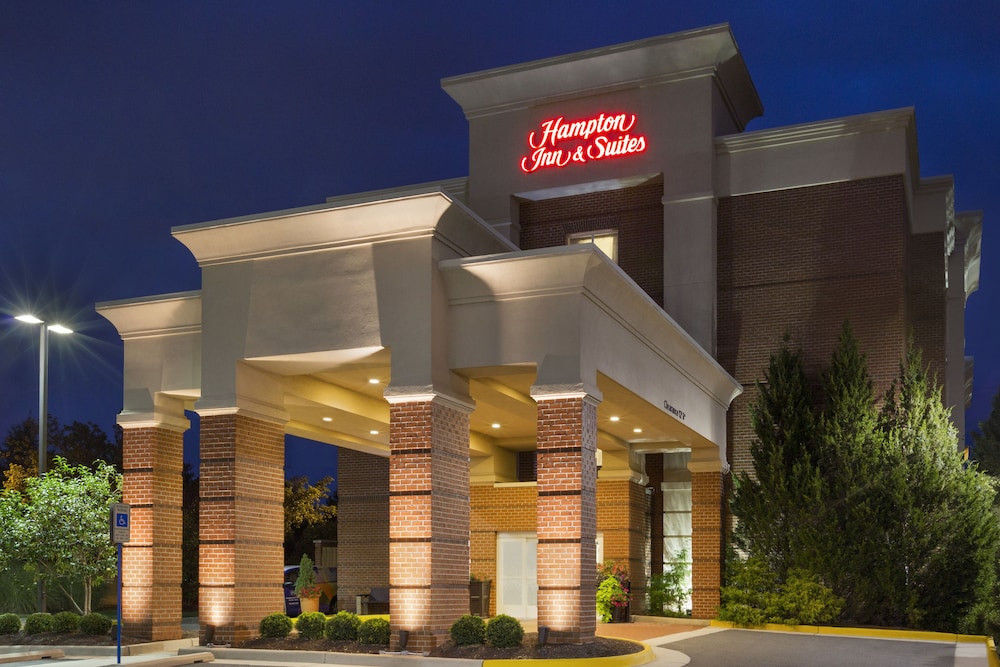 Hampton Inn & Suites Herndon Reston - photo 43