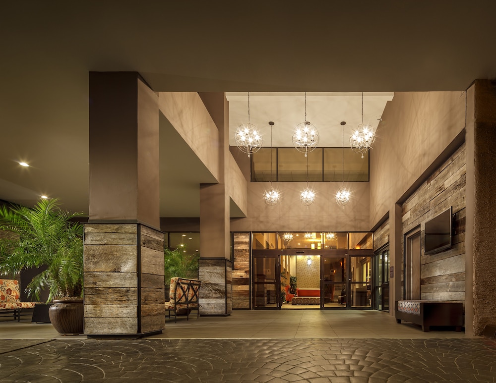 Crowne Plaza Phoenix Airport PHX by IHG - photo 79
