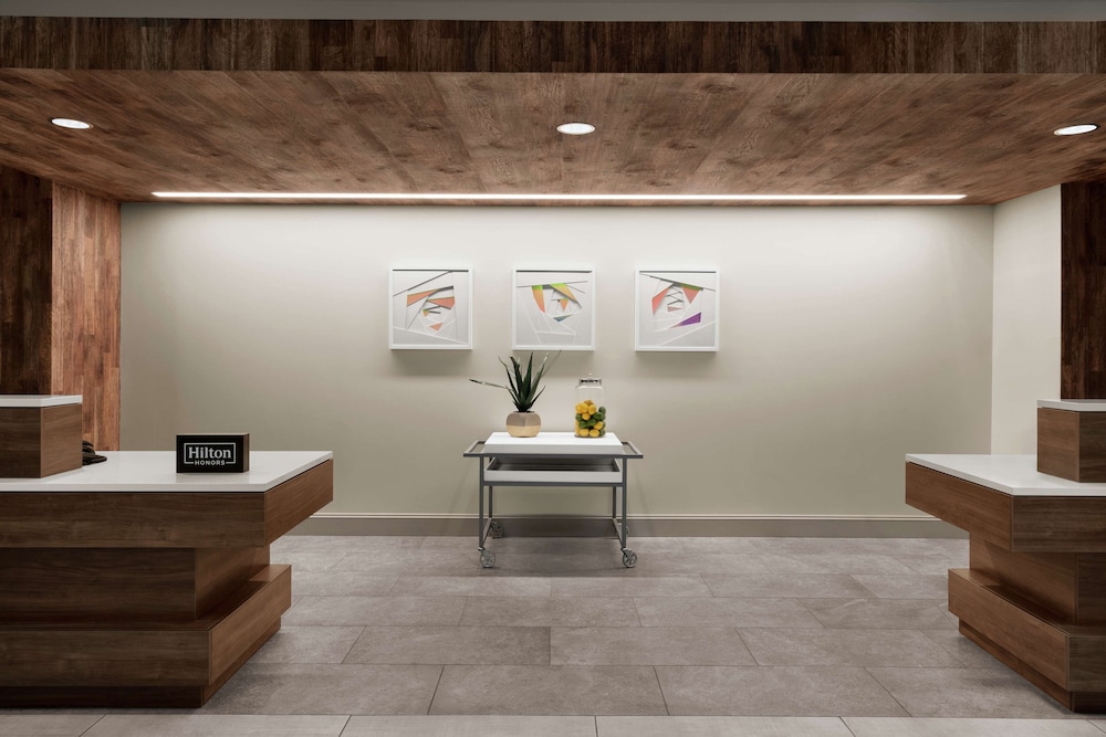 Hilton Garden Inn Charlotte Ayrsley - photo 4