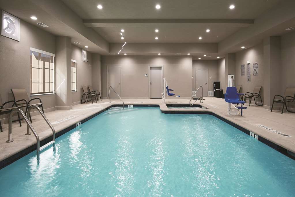 La Quinta Inn & Suites by Wyndham Fort Worth West I 30 - photo 8