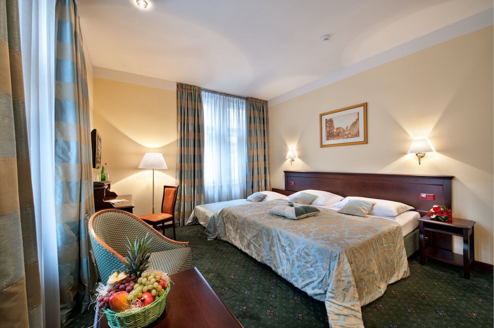 EA Hotel Downtown — Prague — photo 5