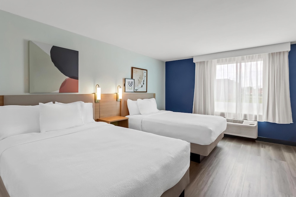 Spark by Hilton Oak Forest - photo 26
