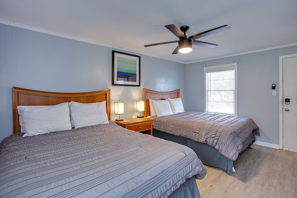 The Panacea Motel - photo 12