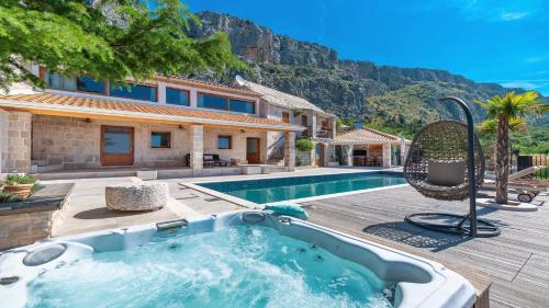 Luxurious retreat in Jesenice — hotel in Jesenice