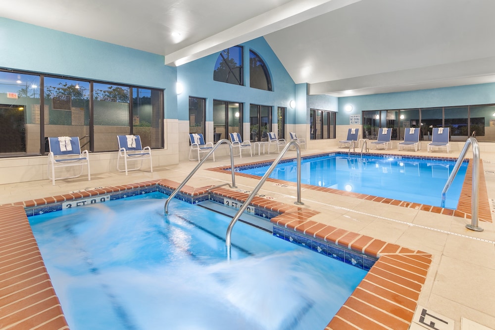 Holiday Inn Express & Suites Greenville Spartanburg by IHG - photo 22