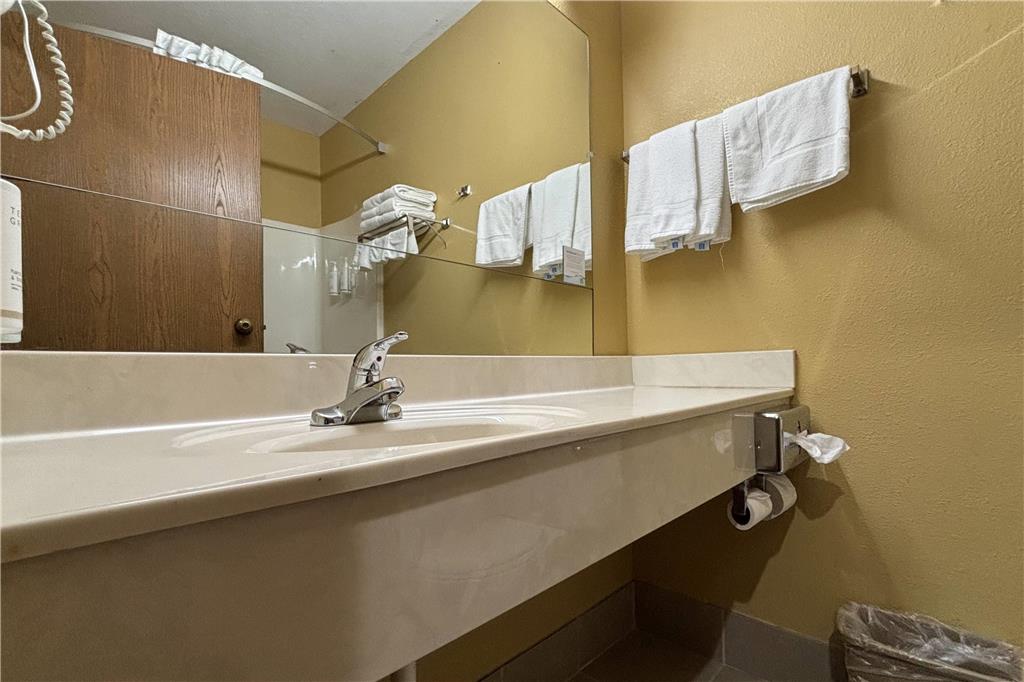 Super 8 by Wyndham Staunton - photo 24
