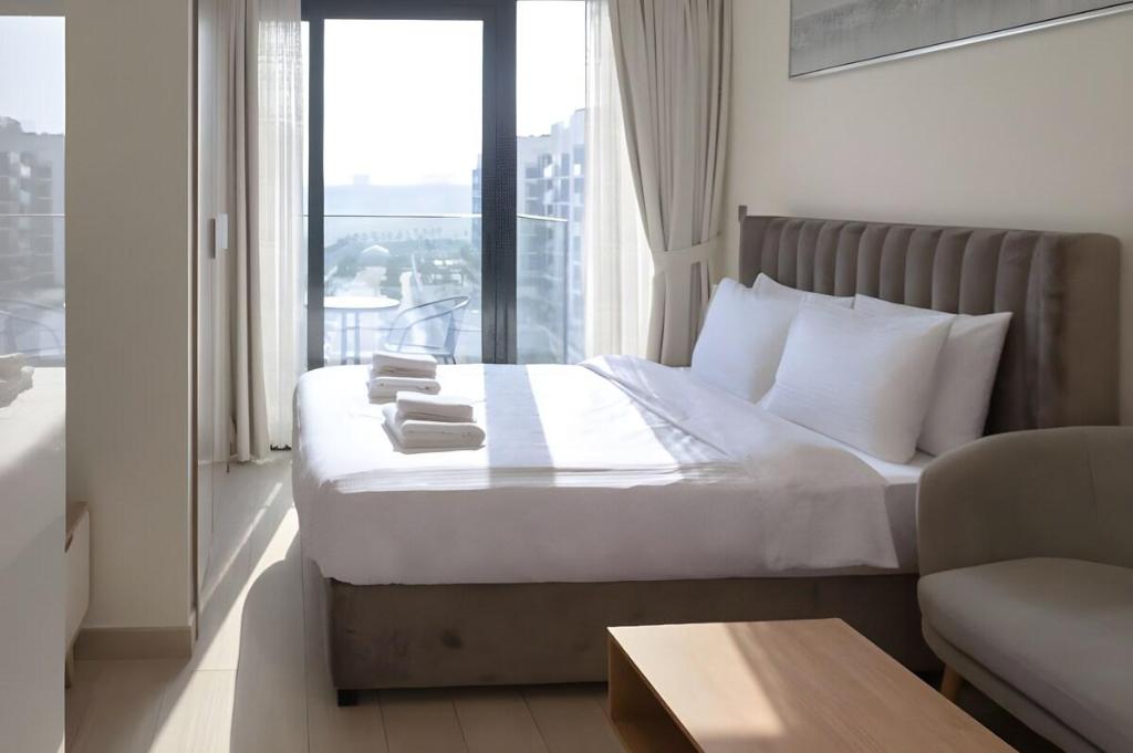 Tranquil Studio in Azizi Riviera — 4-Star Luxury Hotel in Dubai, United Arab Emirates