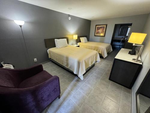 River Palm Hotel - photo 13
