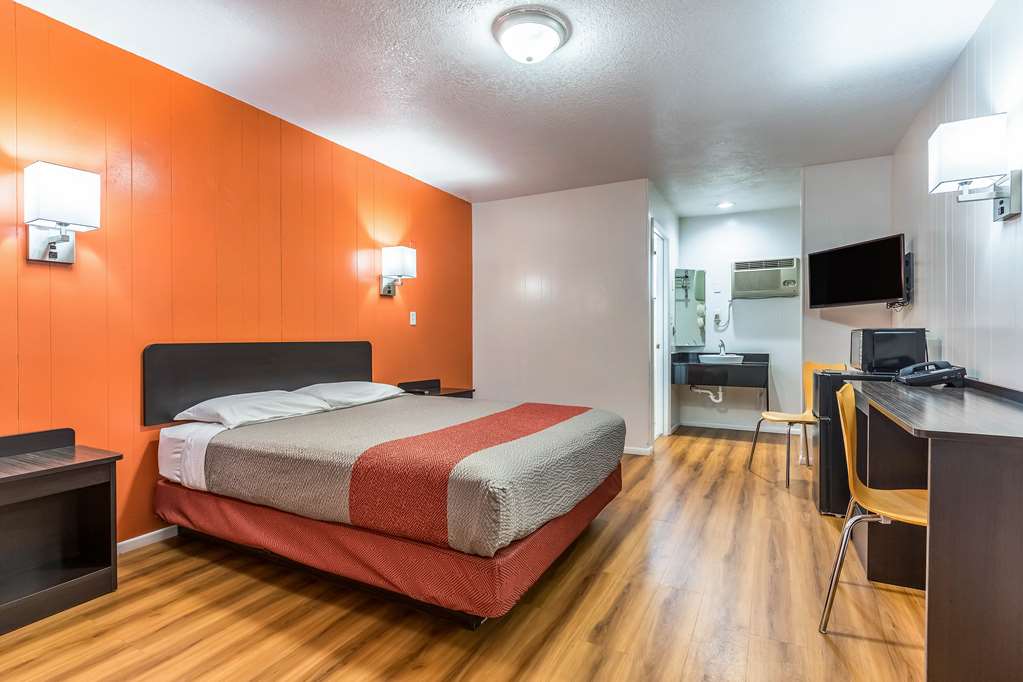 Motel 6 Tremonton UT - photo 12
