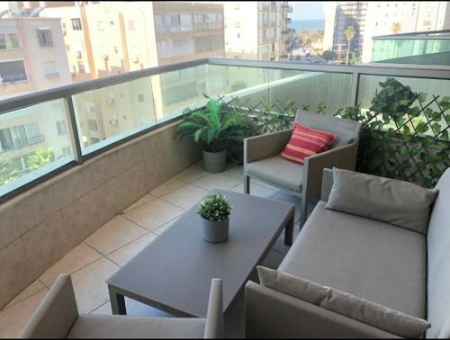 Proche Kikar Piscine Spacieux Et Agréable — 4-Star Luxury Hotel in Netanya, Israel