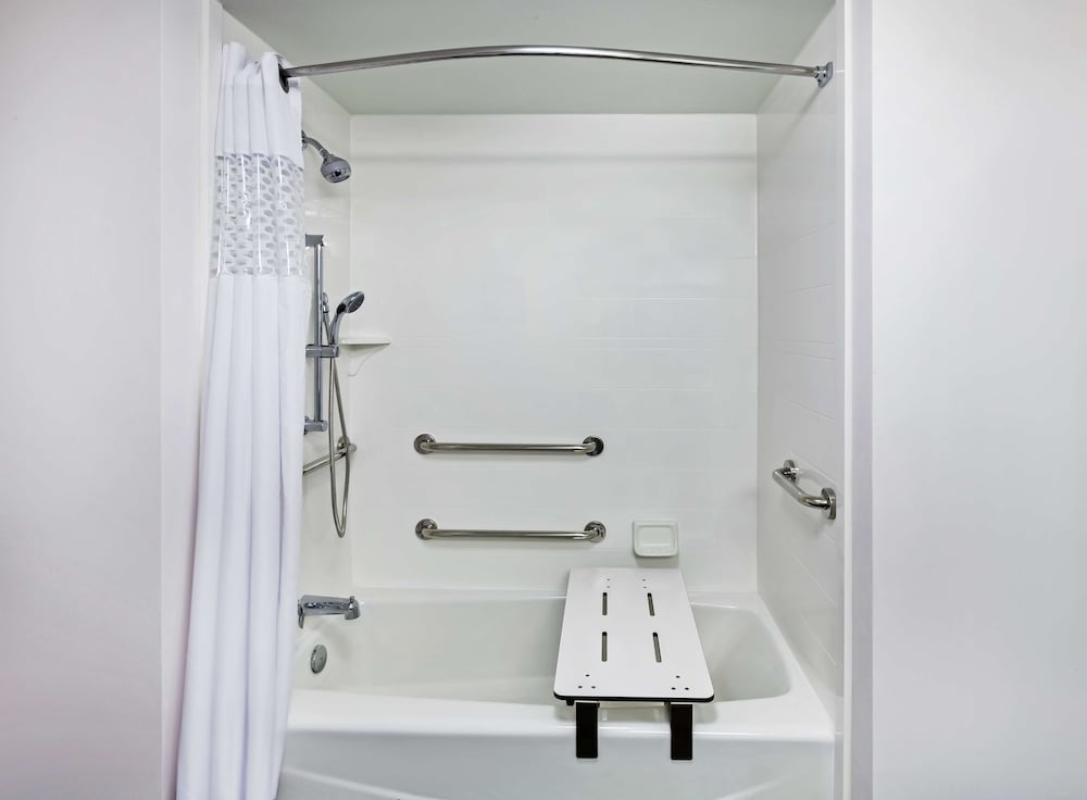 Hampton Inn & Suites Houston I 10 West Park Row - photo 18