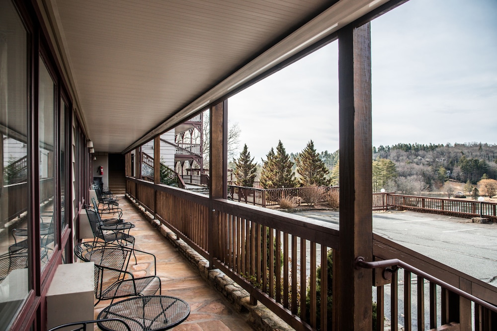Cliff Dwellers Inn - photo 66