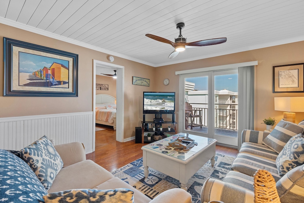 Sea Coast Gardens III 514 — 4-Star Luxury Hotel in New Smyrna Beach, United States