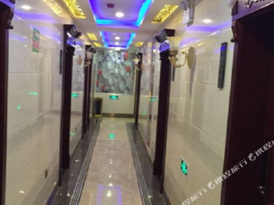 Dingyuan Business Hotel — hotel in Linxia Chengguanzhen