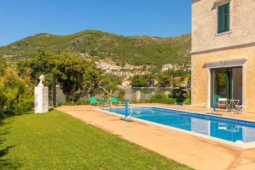 Villa Dubravka heated outdoor pool and indoor jacuzzi