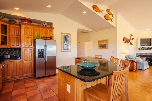 Coastal Living by Oak Island Accommodations - photo 28