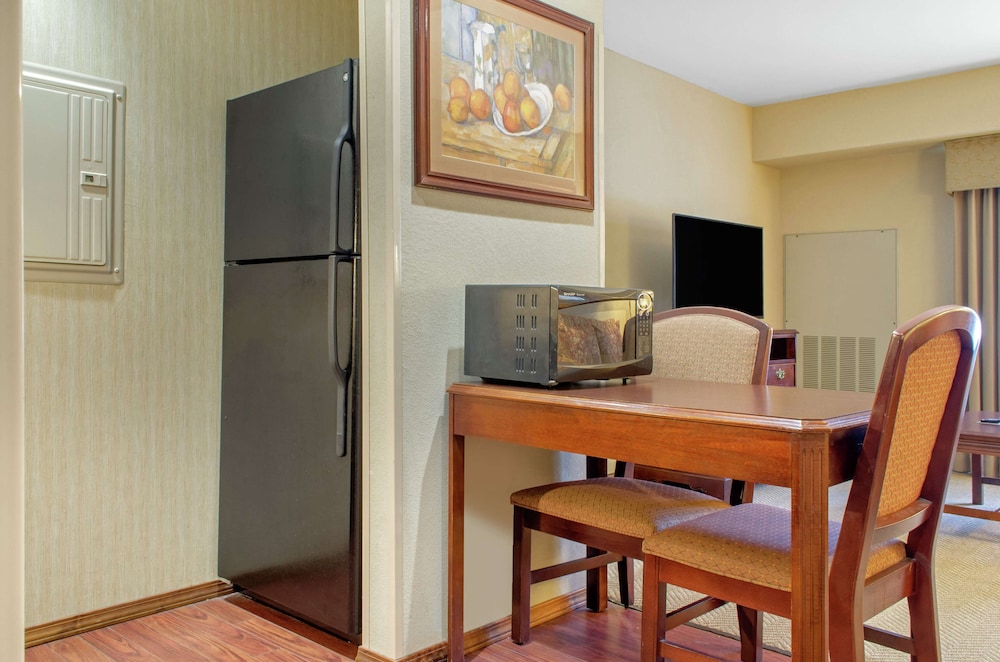 Homewood Suites by Hilton College Station - photo 13