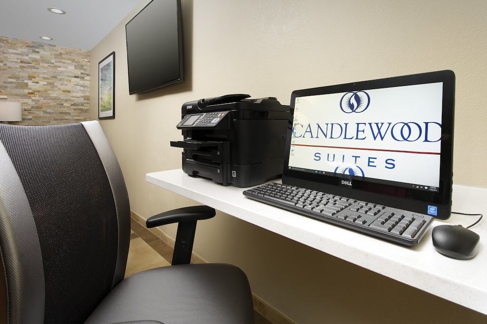 Candlewood Suites Richmond South by IHG - photo 51