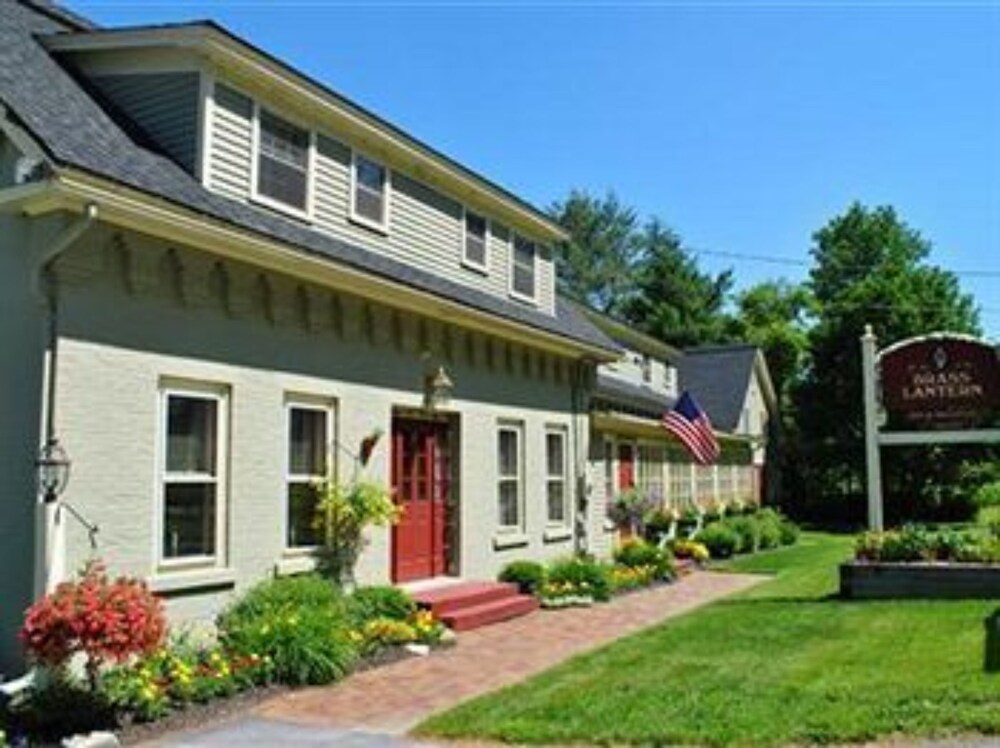 Brass Lantern Inn - photo 56