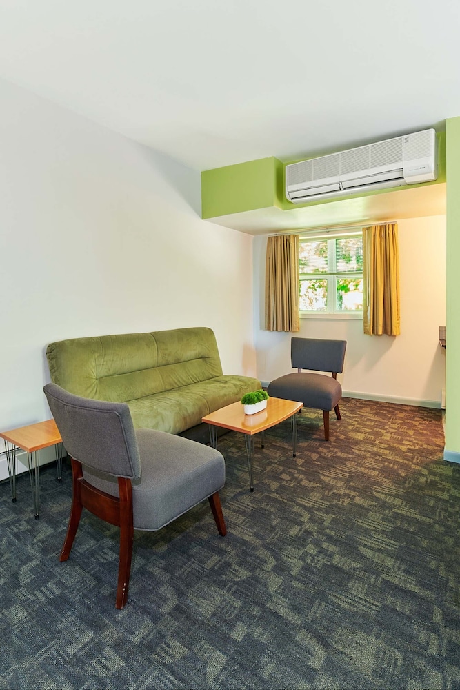 Greenporter Hotel - photo 13