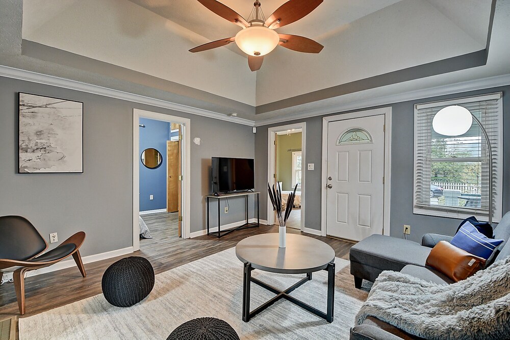 Amazing 3BR 2BA home Steps to Fountain Square — 4-Star Luxury Hotel in Indianapolis, United States