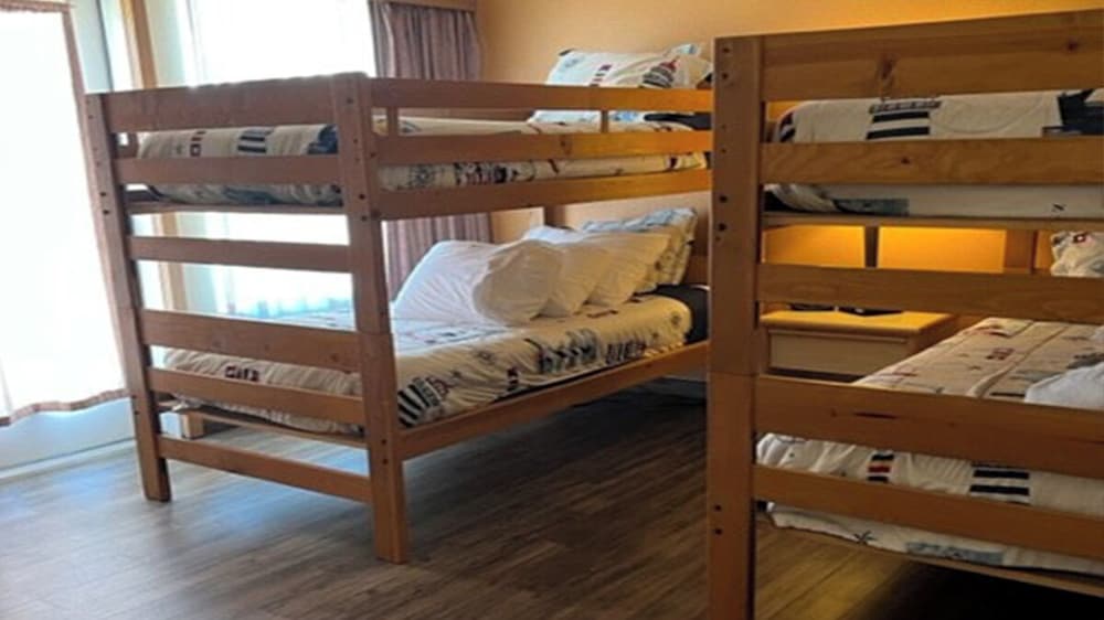 Lighthouse Suites Inn - photo 16