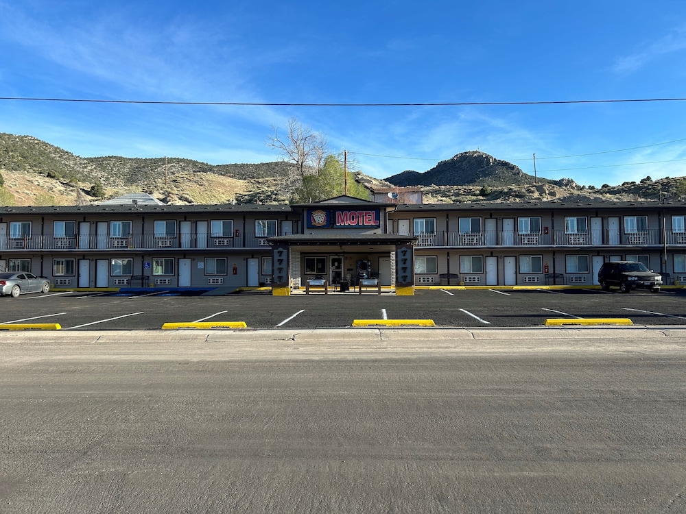 Hwy 50 Inn - photo 15