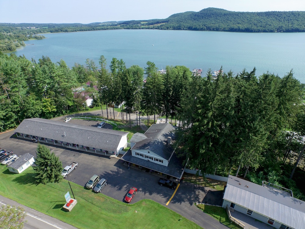 Bayside Inn & Marina - photo 171